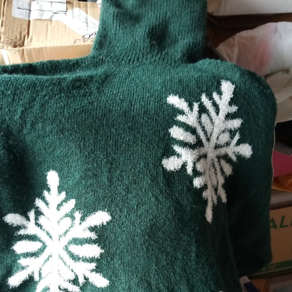 Cupcakes and Cashmere christmas sweater